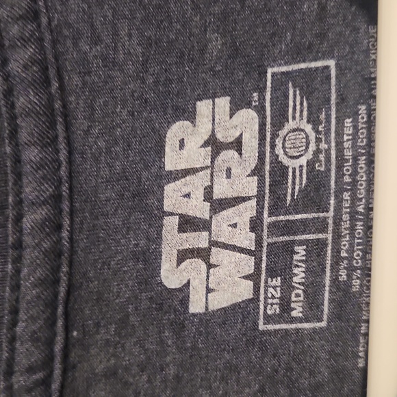 2 Star Wars t-shirts.  R2d2 and Last Jedi. - Picture 4 of 4
